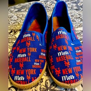 NY METS Ladies Slip Ons size L